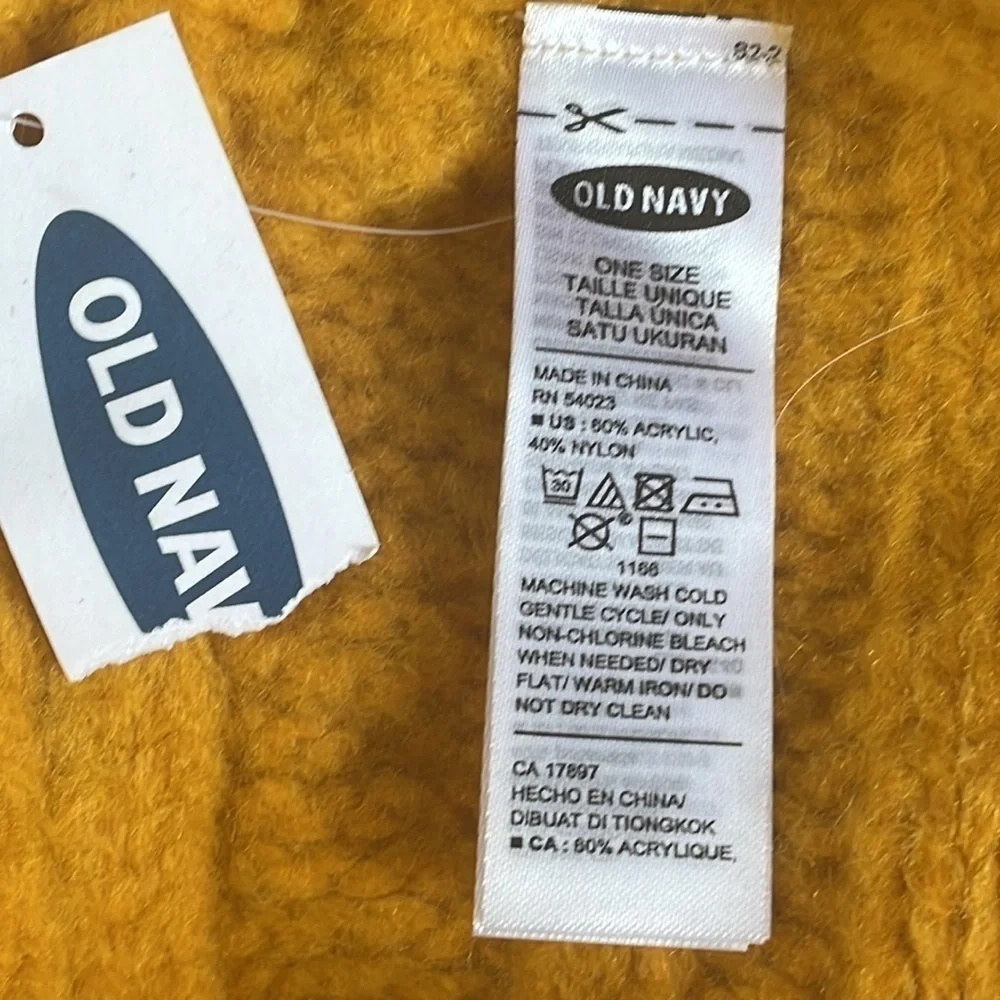 Old Navy Mustard Yellow Cable Knit Scarf